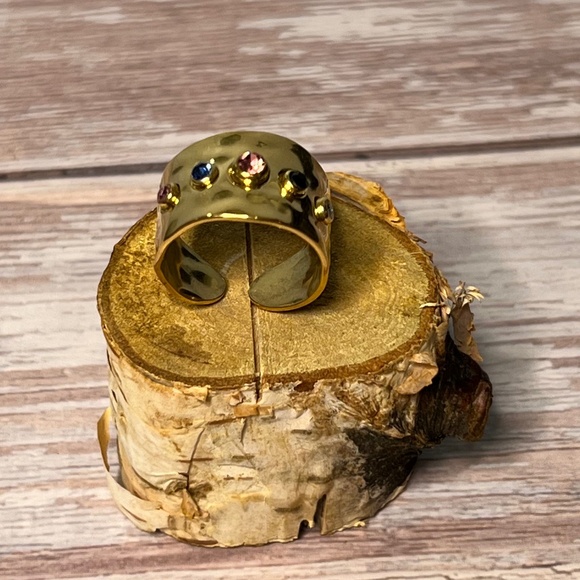 Hammered Gold Rhinestone Cuff Ring - Picture 3 of 9